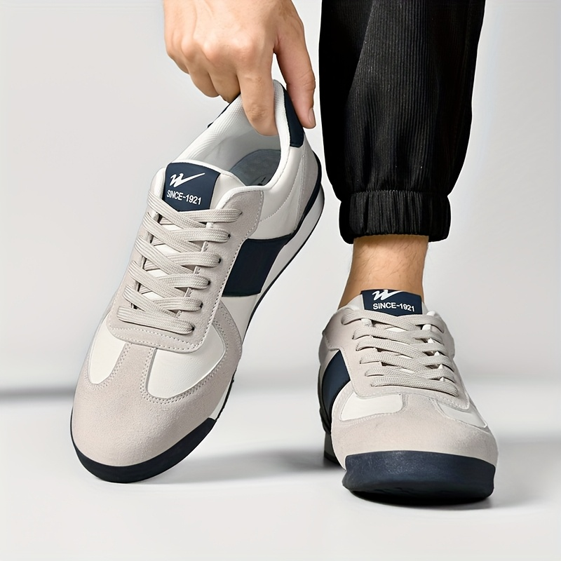 Voyager Casual Sneakers