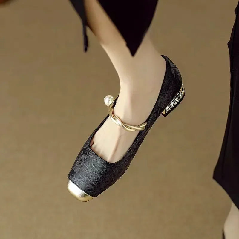 Françoise | Classic Strap Shoe