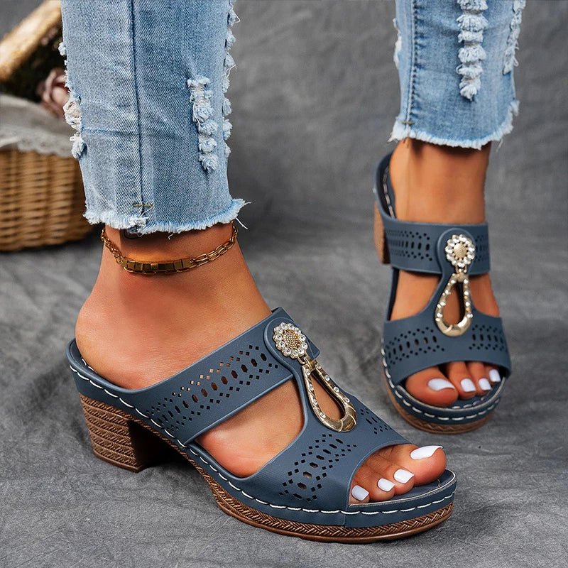 COROLIE CHIC AND COMFORTABLE SUPPORTIVE SANDALS