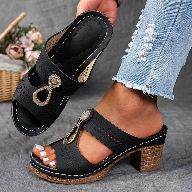 COROLIE CHIC AND COMFORTABLE SUPPORTIVE SANDALS