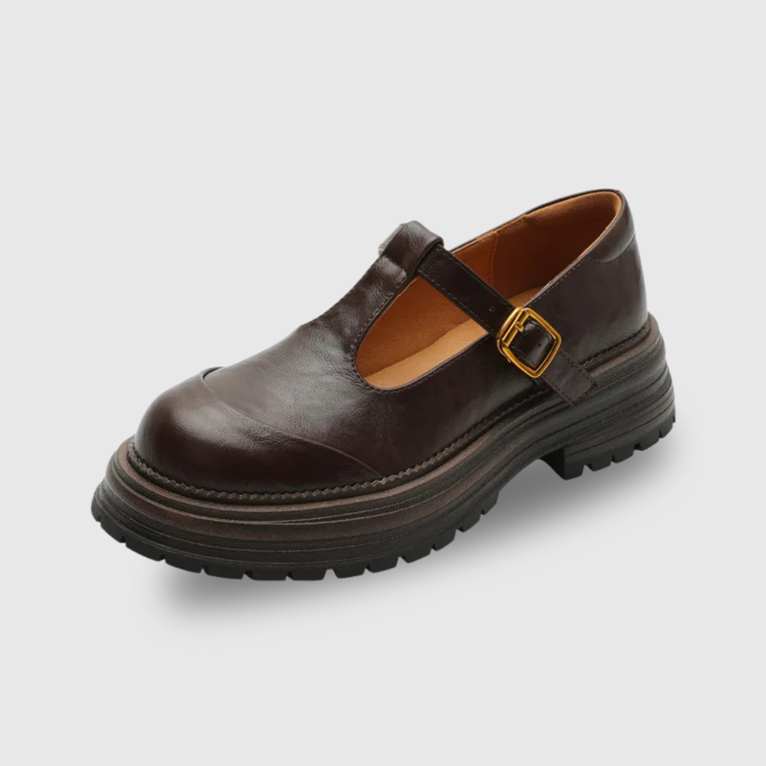 Régine | Classic Strapped Shoe