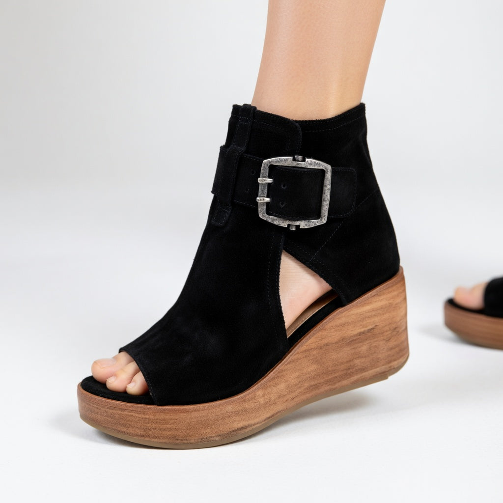 Loane | Wedge Bootie
