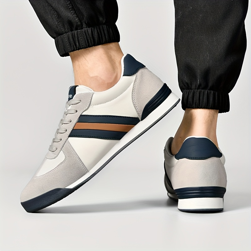 Voyager Casual Sneakers