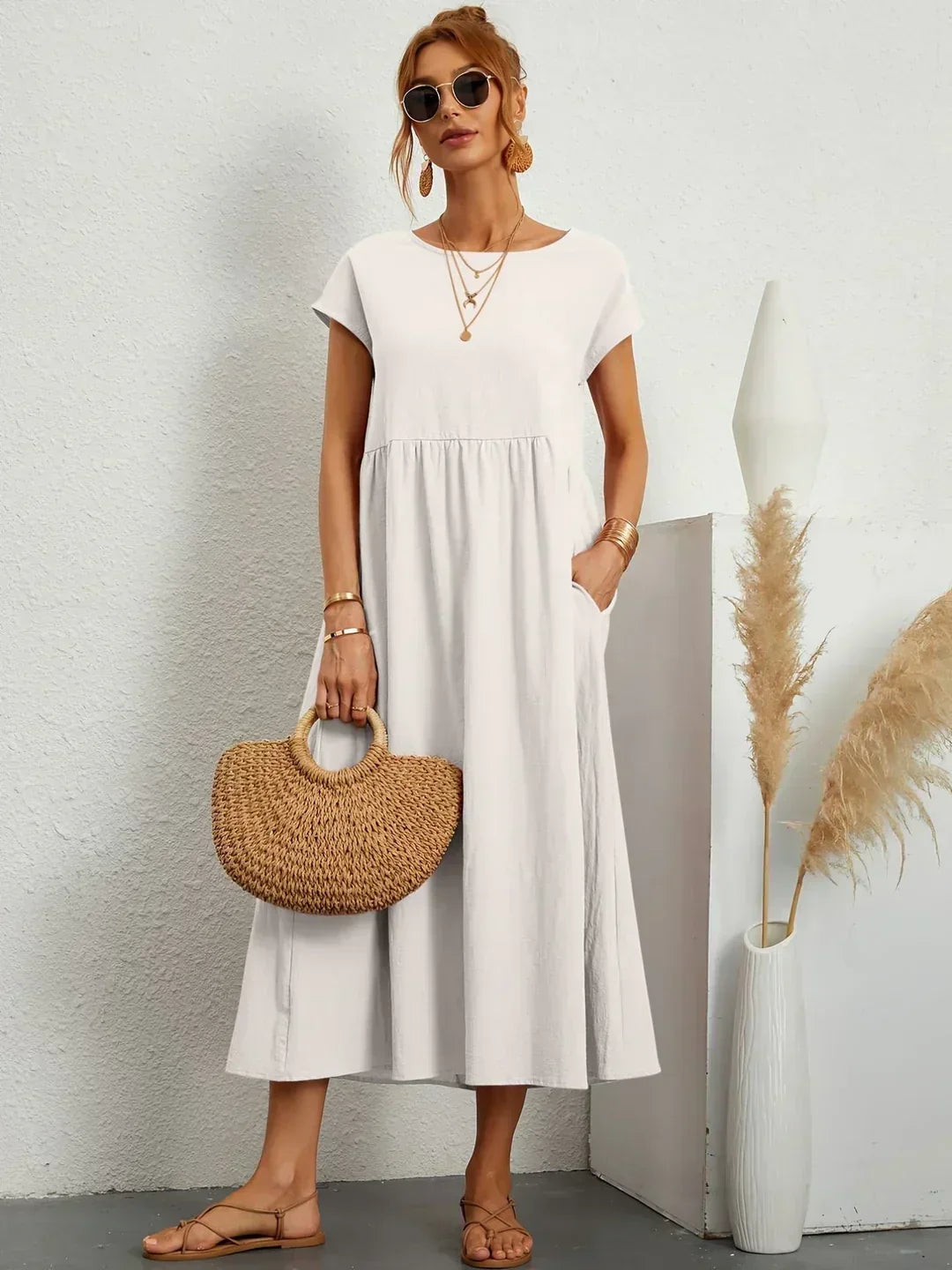 Amira | Elegant Midi Dress with Timeless Design