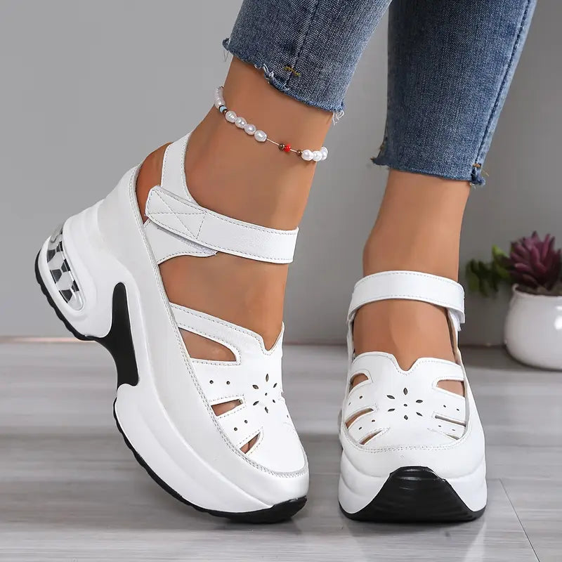 Lorraine | The Supportive Platform Sandal
